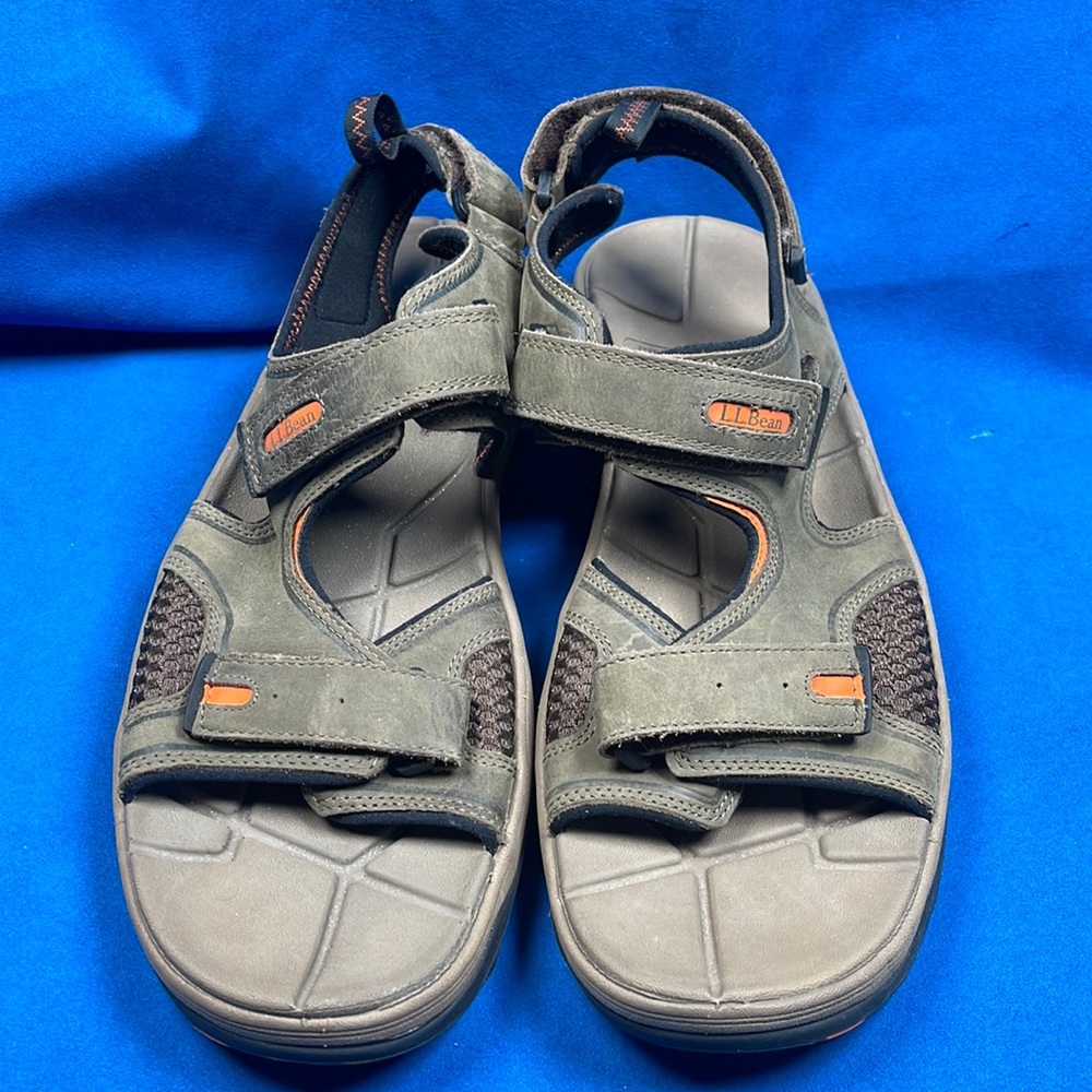 LL Bean men’s 14 medium sandals new